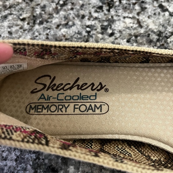Sketcher Ballet Flats - Picture 2 of 6